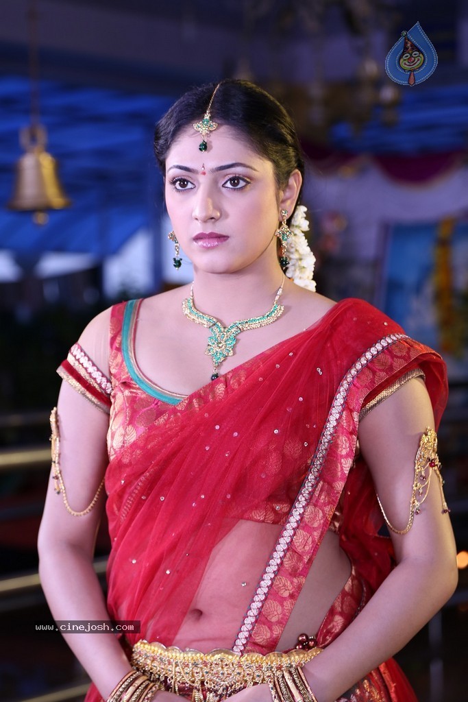 Haripriya New Photos - 32 / 77 photos