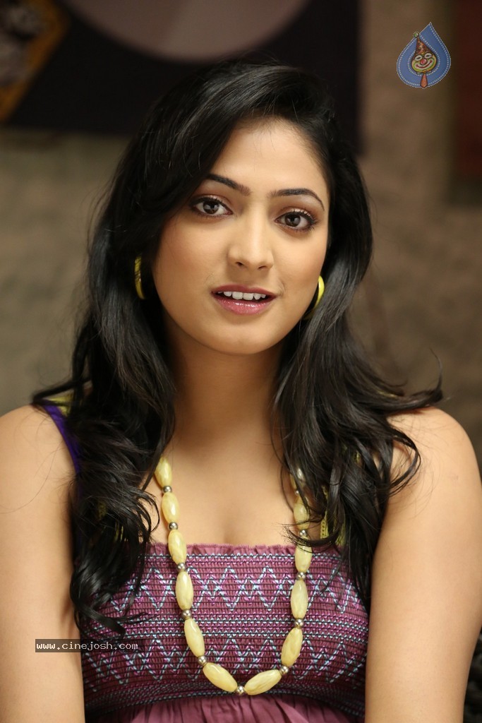 Haripriya New Photos - 74 / 77 photos