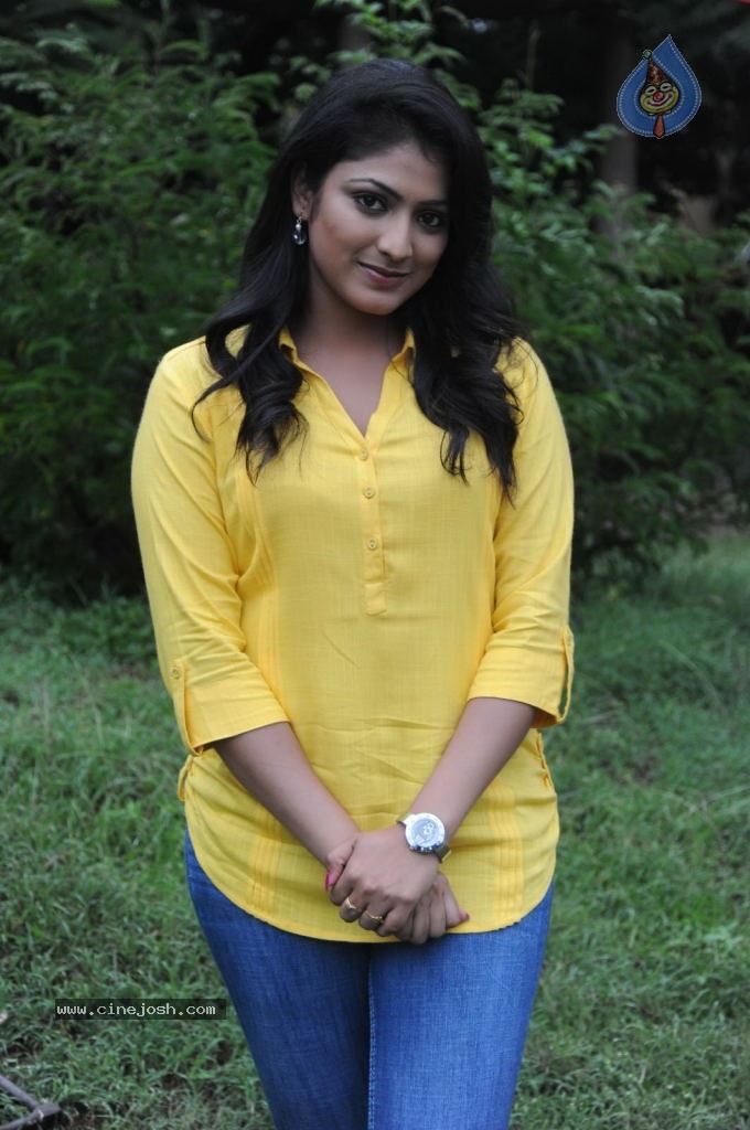 Haripriya Pics - 2 / 56 photos