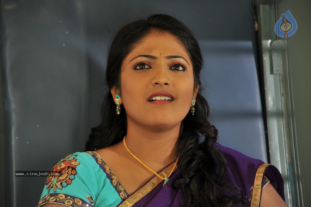 Haripriya Stills in Ee Varsham Sakshiga - 24 / 35 photos