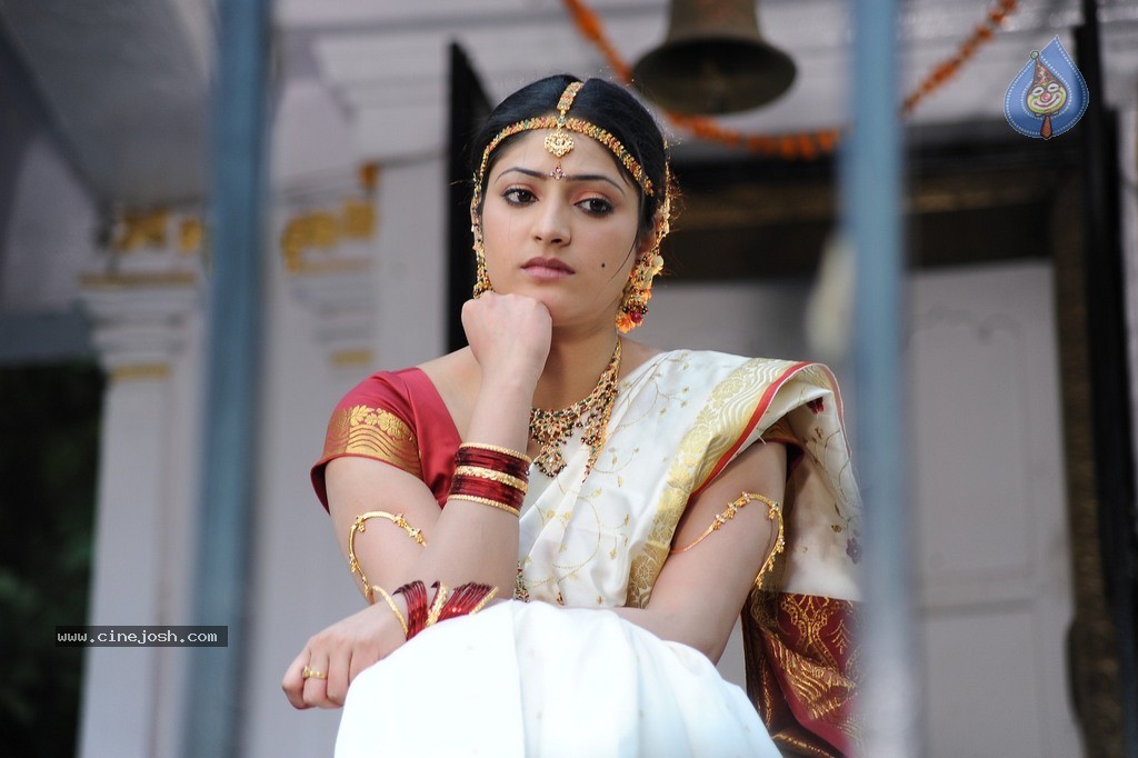 Haripriya Stills in Ee Varsham Sakshiga - 34 / 35 photos