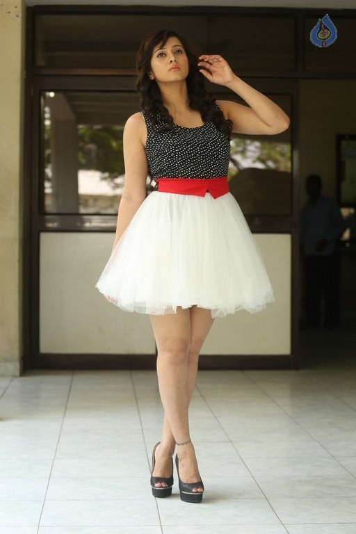 Harshika Poonacha New Pics - 31 / 37 photos