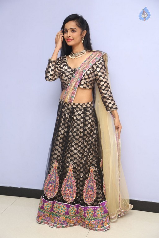 Hashika Dutt Latest Gallery - 1 / 40 photos