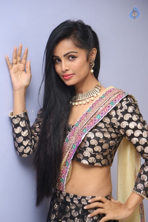 Hashika Dutt Latest Gallery - 5 / 40 photos