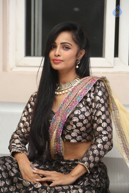 Hashika Dutt Latest Gallery - 7 / 40 photos