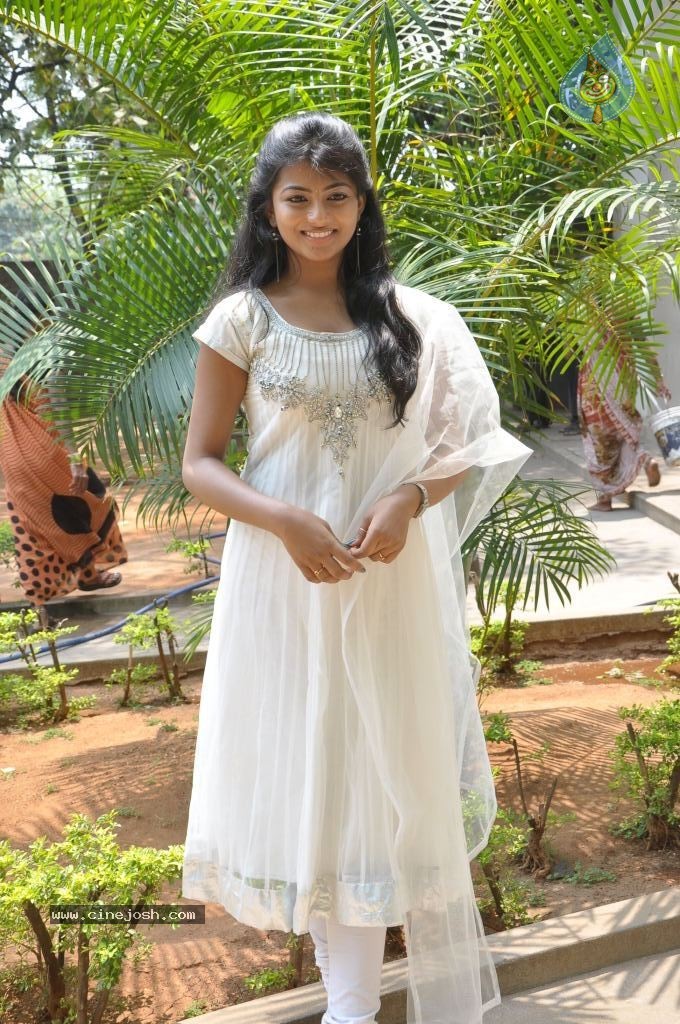 Hasika New Stills - 37 / 69 photos