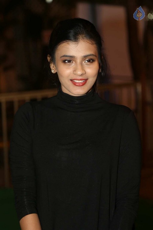 Hebah Patel Latest Images - 12 / 31 photos