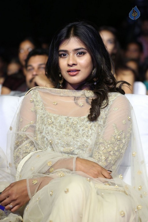 Hebah Patel Latest Pics - 18 / 30 photos