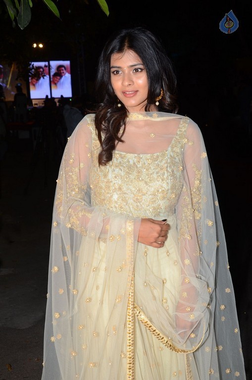 Hebah Patel Latest Pics - 27 / 30 photos