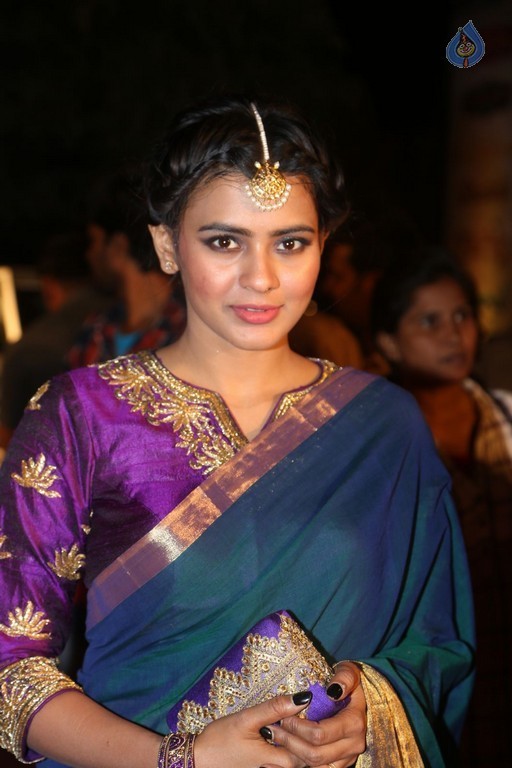 Hebah Patel Latest Stills - 35 / 38 photos