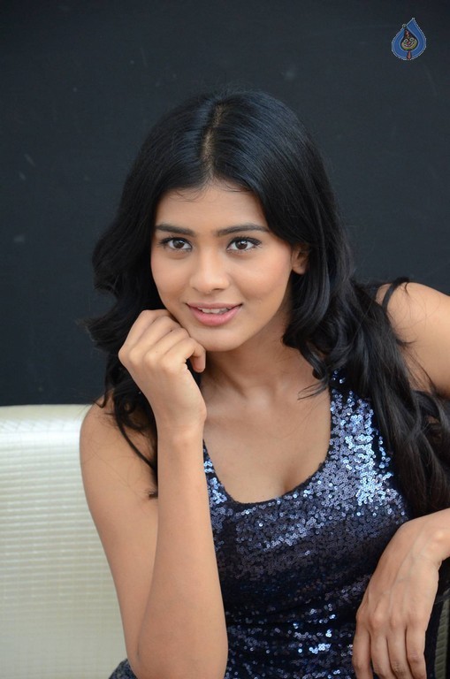 Hebah Patel New Photos - 40 / 42 photos