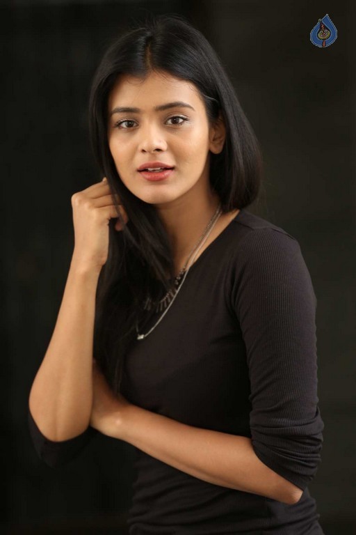 Hebha Patel New Images - 26 / 60 photos