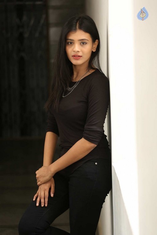 Hebha Patel New Images - 58 / 60 photos