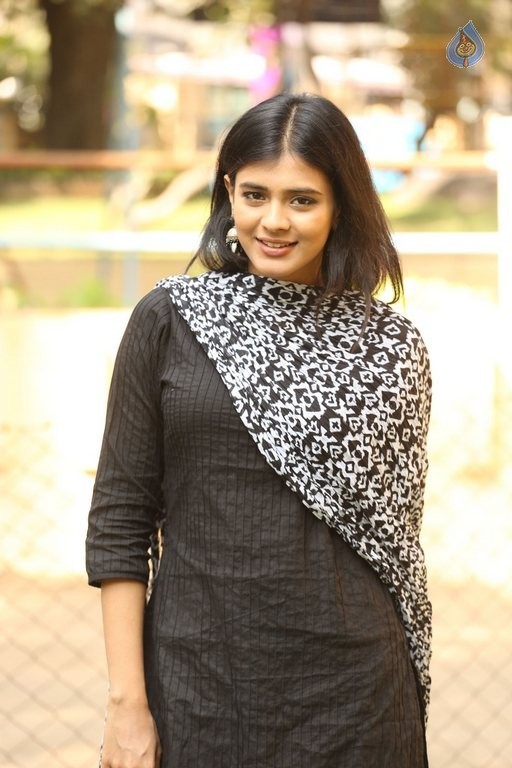 Heebah Patel New Photos - 26 / 30 photos