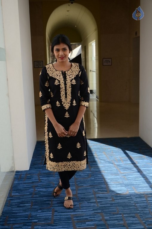 Heebah Patel New Pics - 23 / 36 photos