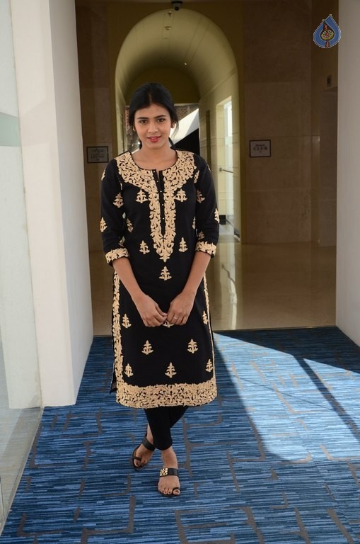 Heebah Patel New Pics - 29 / 36 photos