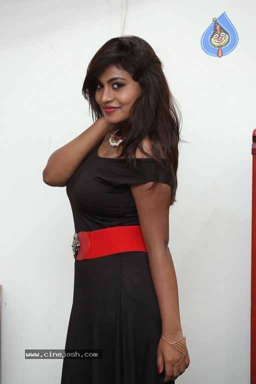 Heroine Priya Augustin Photos - 7 / 39 photos