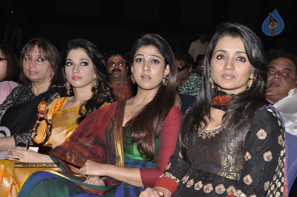 Heroines at Santosham Awards 2012 - 43 / 156 photos