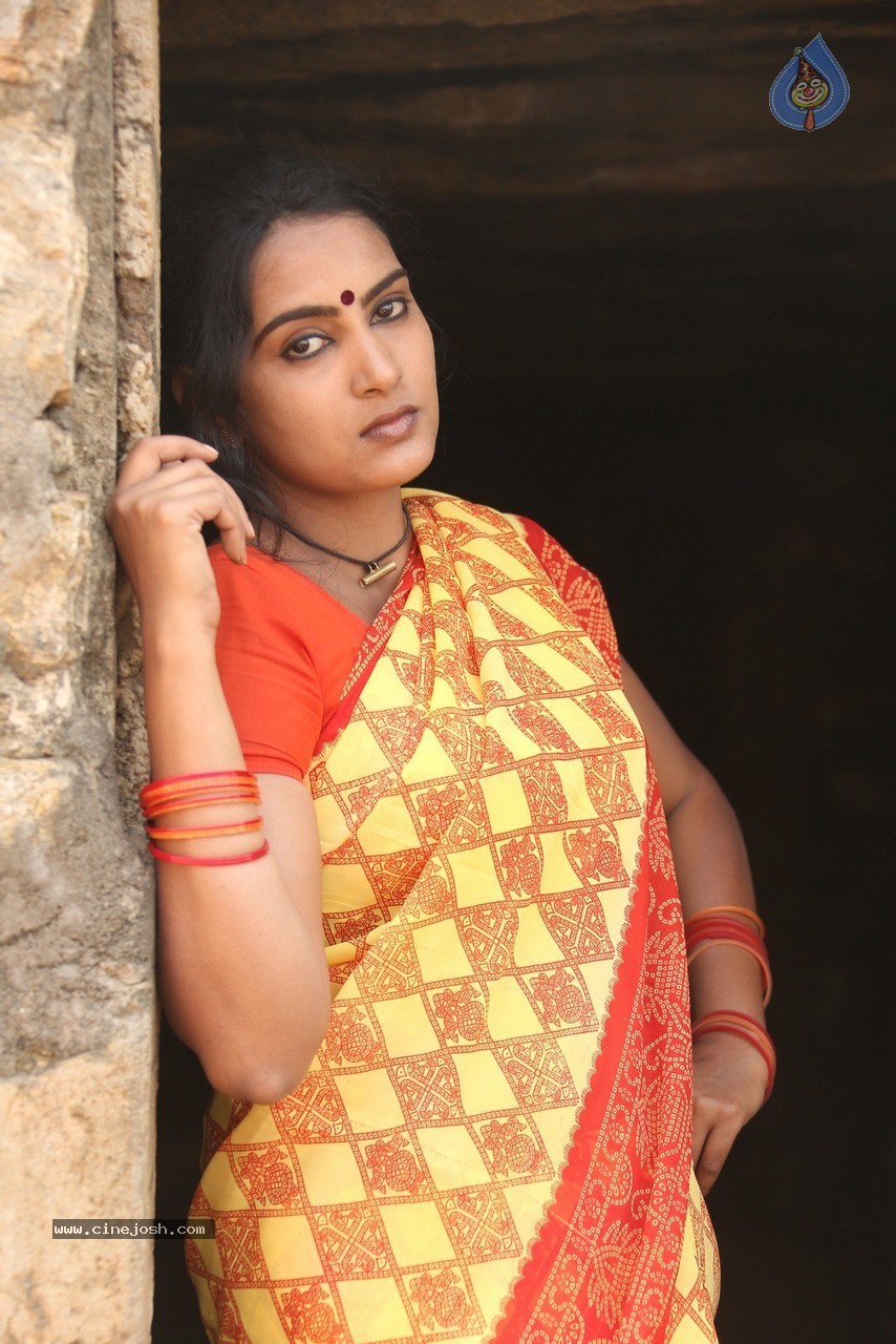 Himaja New Photos - 14 / 58 photos