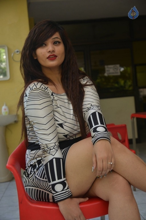 Himani Latest Photos - 26 / 38 photos