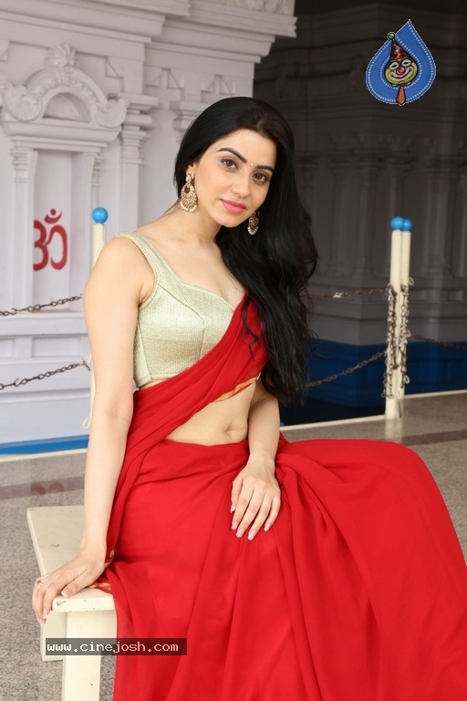 Hritiqa Chheber New Stills - 8 / 40 photos