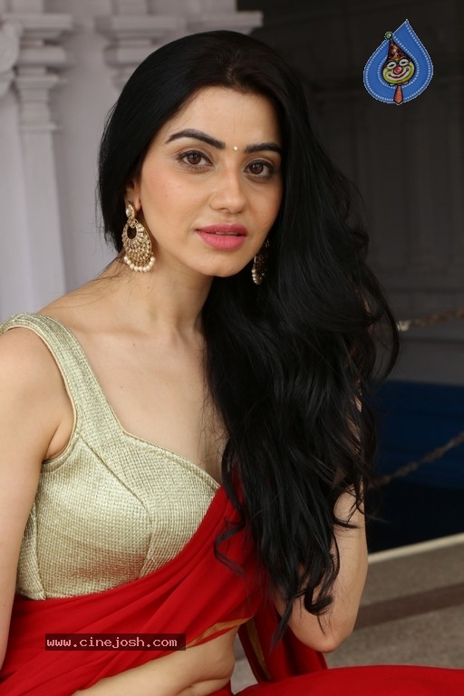 Hritiqa Chheber New Stills - 34 / 40 photos