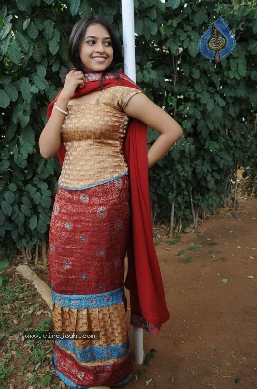 Hrudi - Harilo Ranga Hari Movie - 39 / 52 photos