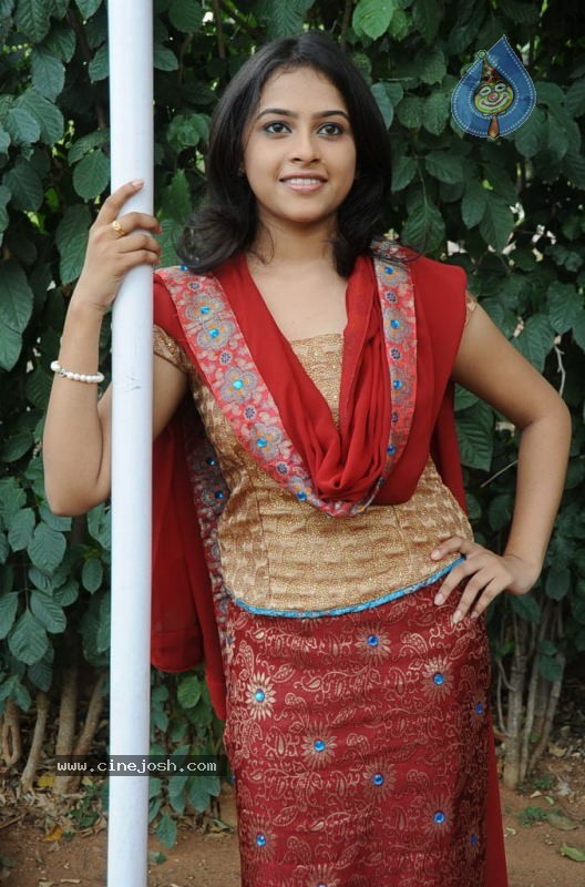 Hrudi - Harilo Ranga Hari Movie - 43 / 52 photos