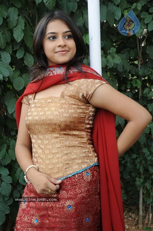 Hrudi - Harilo Ranga Hari Movie - 44 / 52 photos