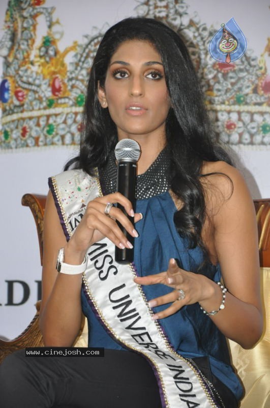 I AM SHE Miss Universe Vasuki Photos - 16 / 33 photos