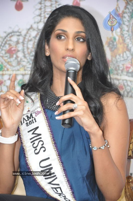 I AM SHE Miss Universe Vasuki Photos - 32 / 33 photos