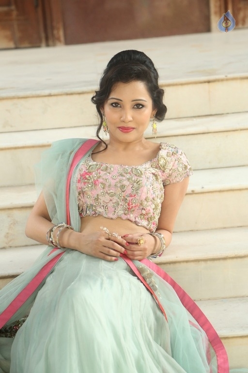 Ibra Khan New Photos - 19 / 35 photos