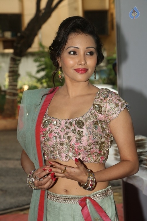 Ibra Khan New Photos - 23 / 35 photos