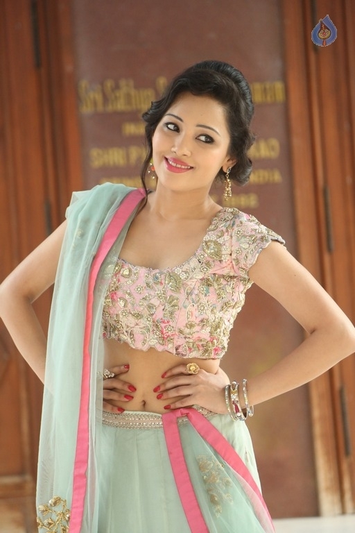 Ibra Khan New Photos - 30 / 35 photos