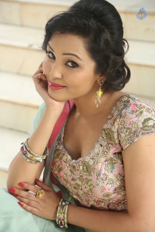 Ibra Khan New Photos - 33 / 35 photos