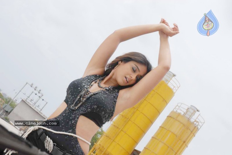 Ileana Latest gallery - 40 / 41 photos