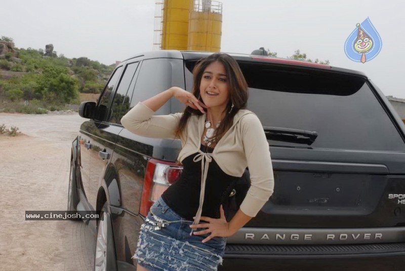 Ileana Latest Stills - 30 / 48 photos