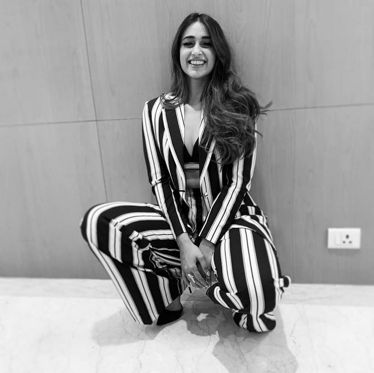 Ileana Photos - 1 / 4 photos