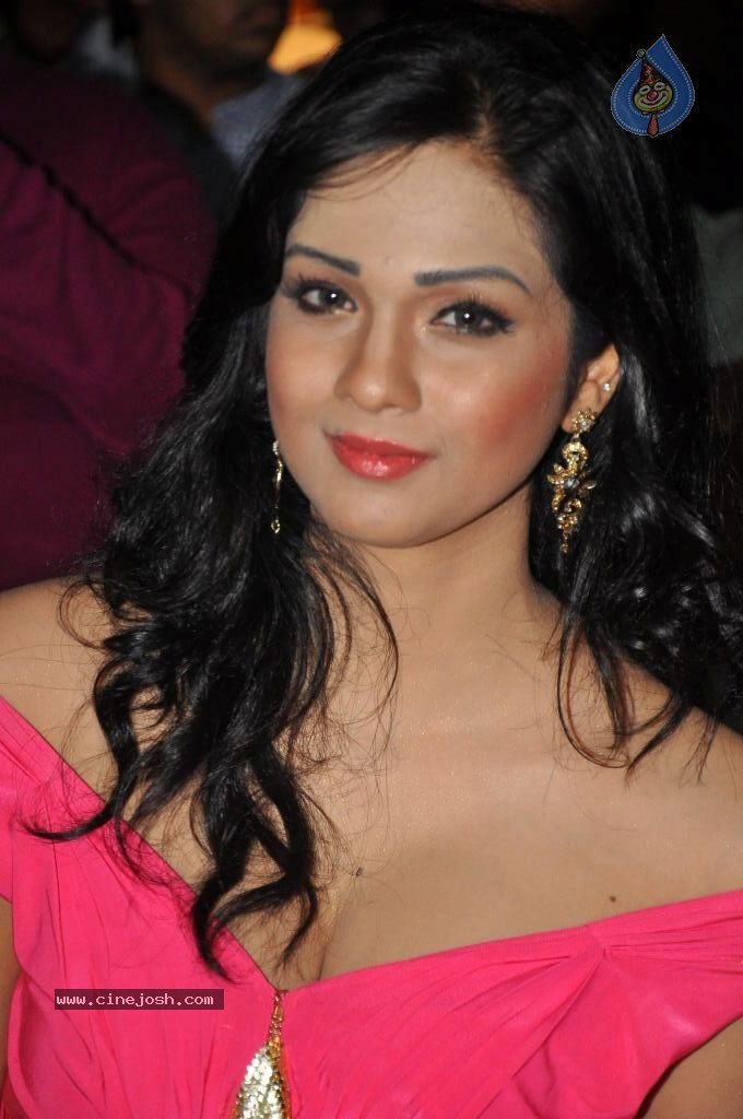 Ipsita Pati Hot Photos - 11 / 48 photos