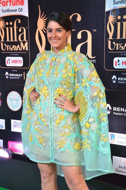 Isha Talwar Gallery at IIFA 2017 - 6 / 29 photos