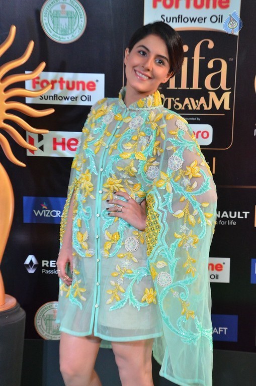 Isha Talwar Gallery at IIFA 2017 - 17 / 29 photos