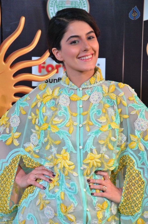 Isha Talwar Gallery at IIFA 2017 - 29 / 29 photos
