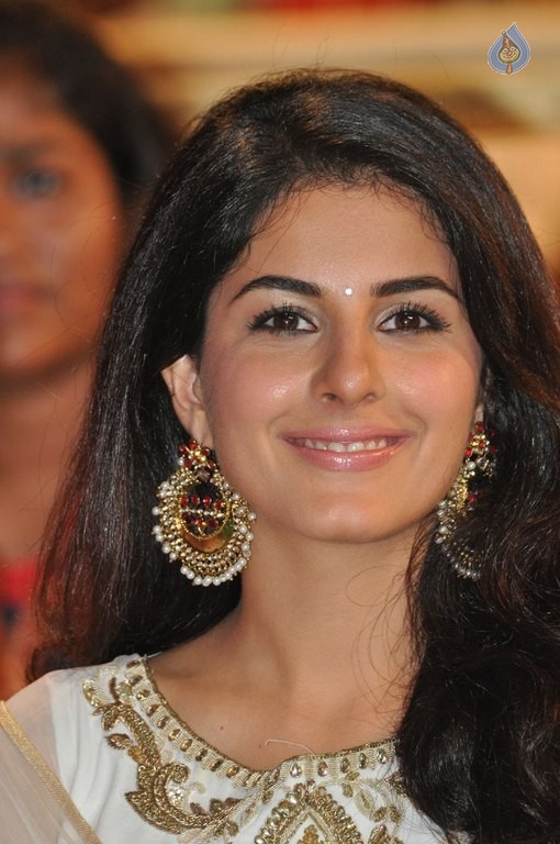 Isha Talwar Latest Photos - 8 / 42 photos