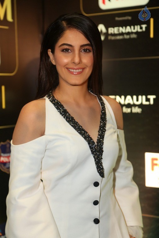 Isha Talwar Latest Photos - 37 / 41 photos