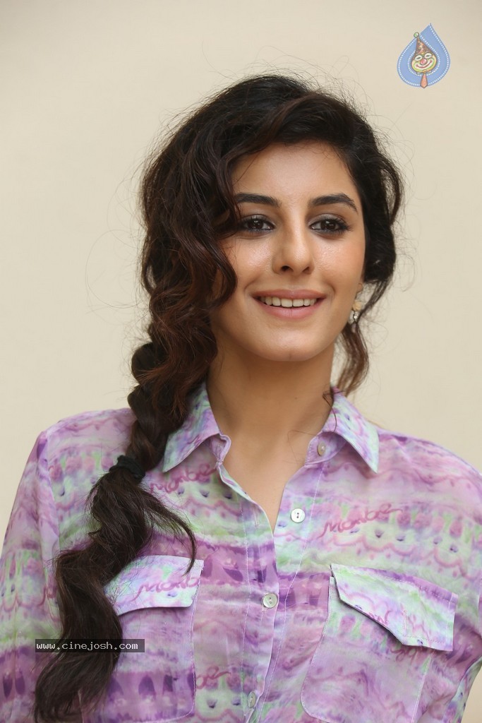 Isha Talwar New Pics - 65 / 86 photos