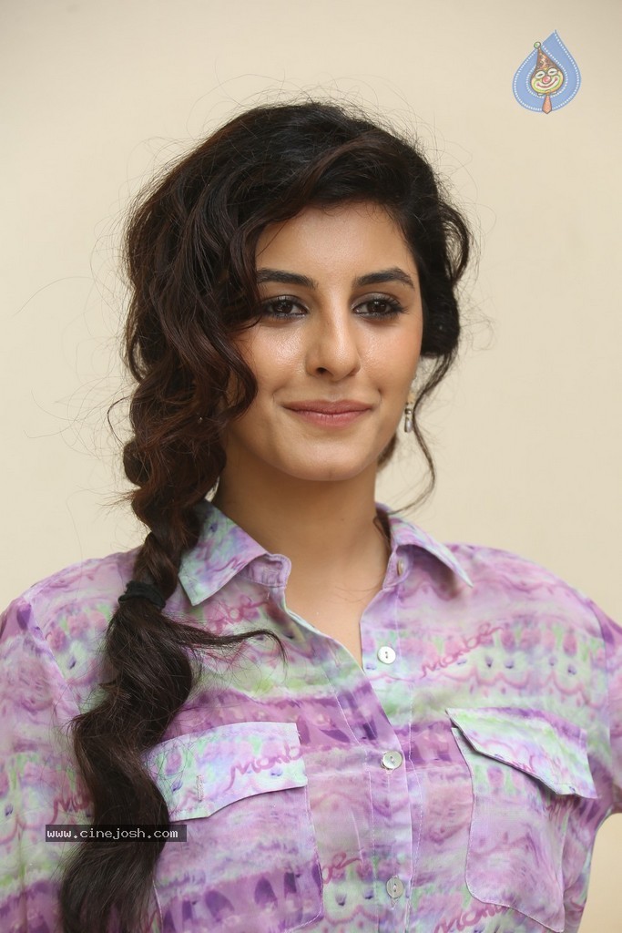 Isha Talwar New Pics - 81 / 86 photos