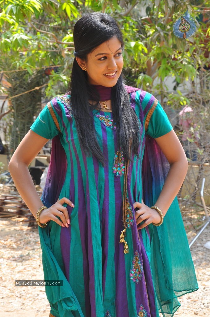 Ishita Dutta Stills - 35 / 39 photos