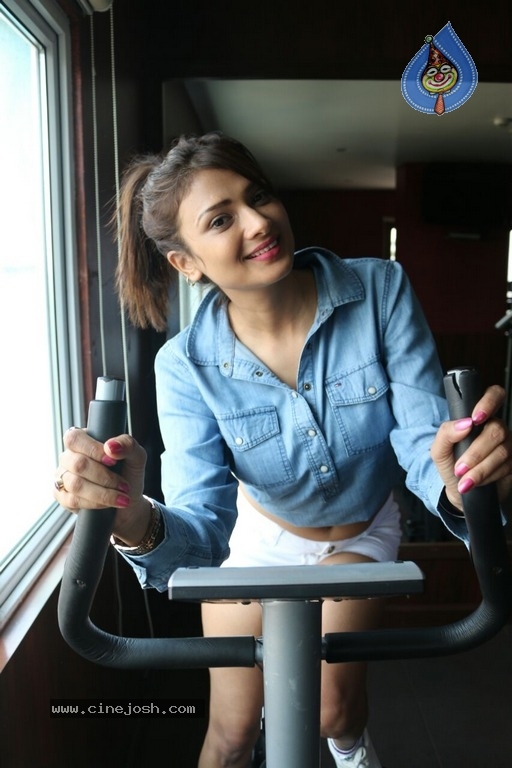 Ishitha Vyas Latest Photoshoot - 7 / 13 photos