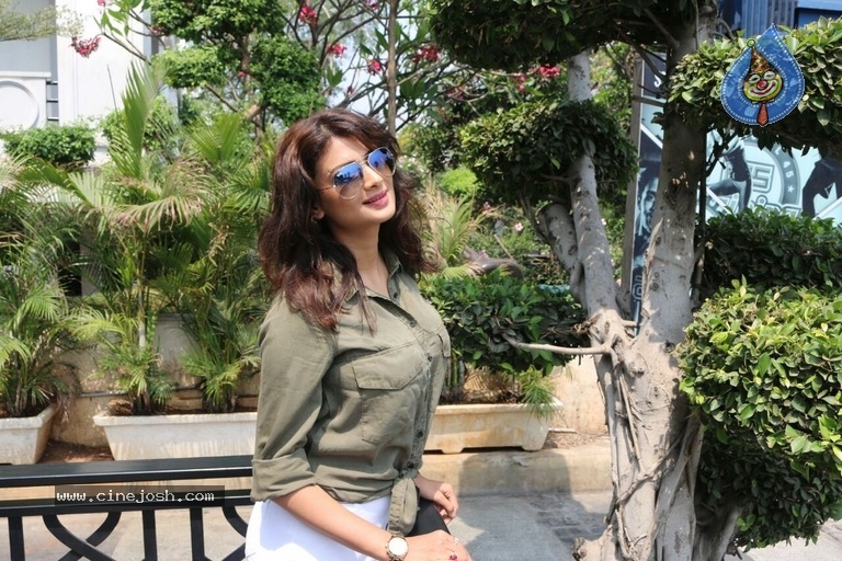 Ishitha Vyas Latest Photoshoot - 10 / 13 photos