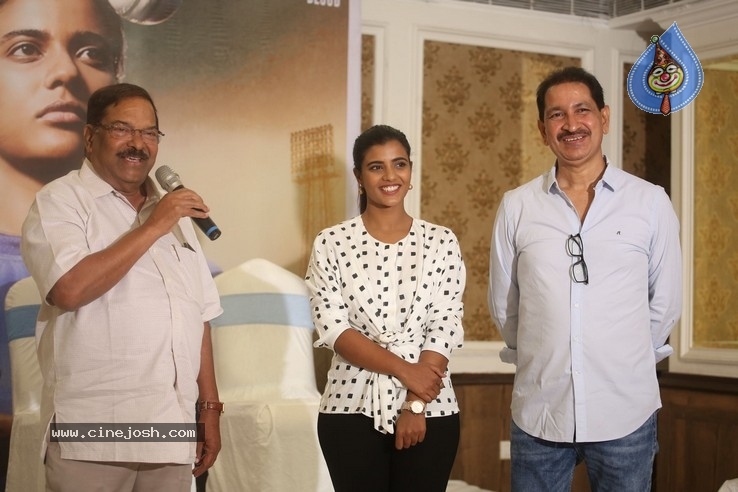 Iswarya Rajesh Interview Pics - 5 / 20 photos